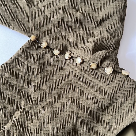 RED Carter Peri Asymmetrical One Piece Swimsuit Size Small Color Safari - Picture 12 of 13